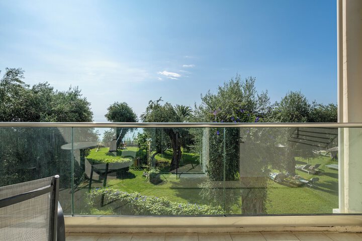 Terrace/Patio 40 of 208