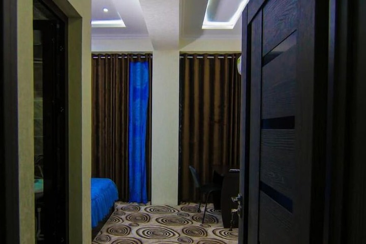 Room 9 of 53