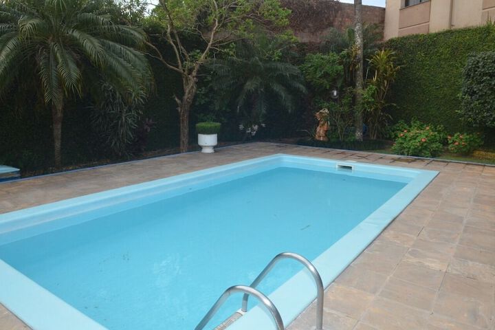 Pool 30 of 64