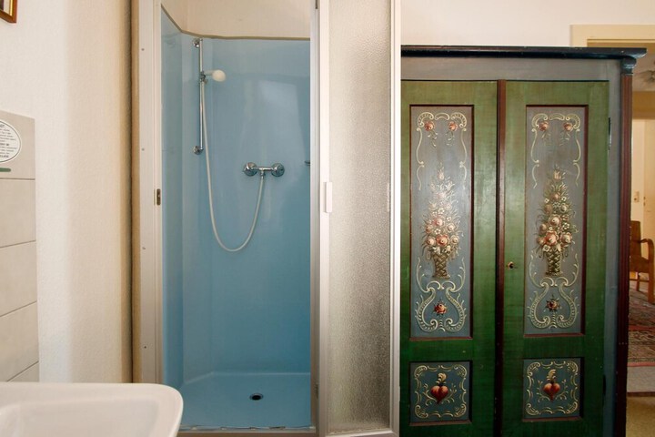 Room 38 of 58
