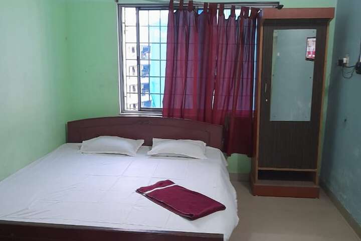 Room 2 of 26
