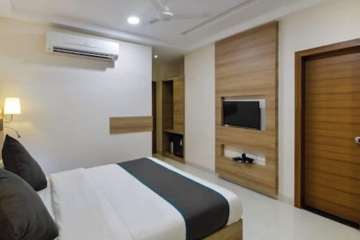 Room 17 of 17
