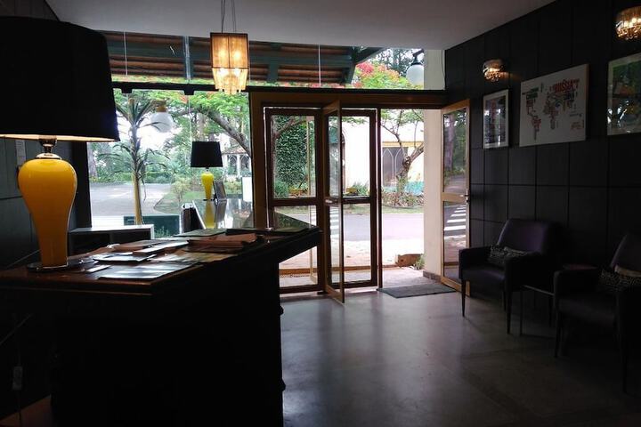 Casa Amarela Executive Hotel
