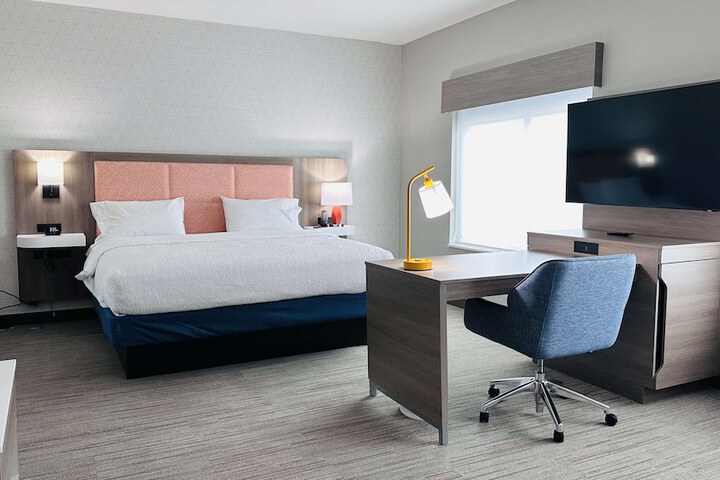 2 Queen Beds Hearing Accessible (30 of 30)