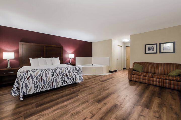 Room 16 of 25