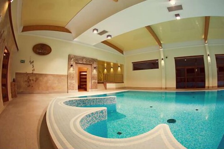 Pool 22 of 50
