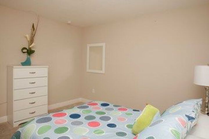 Room 30 of 63