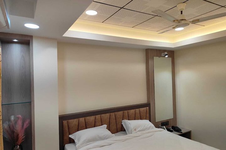 Room 6 of 21