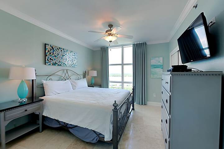 Room 4 of 65