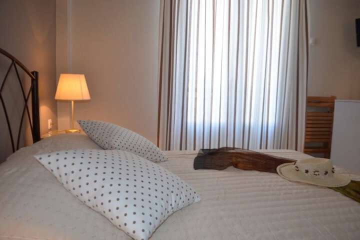 Room 6 of 22