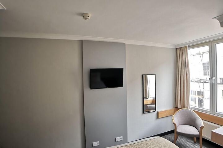 Room 18 of 44