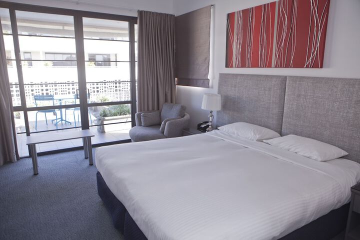 Room 4 of 60