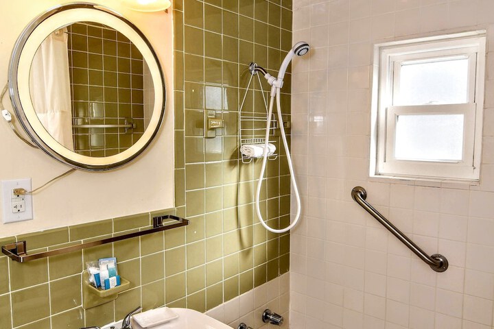 Hotel Interior 50 of 65