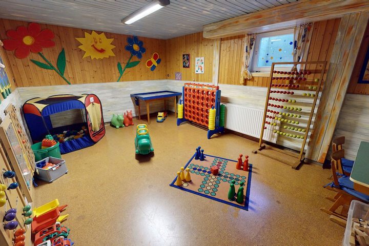 Childrens Activities 37 of 59