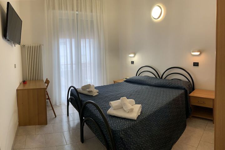 Room 15 of 70