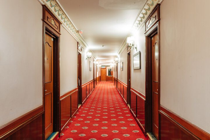 Ballroom/Hall 84 of 101