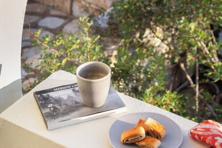 Breakfast/Coffee Service 100 of 131