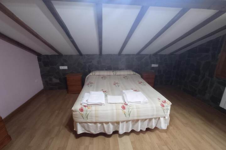 Room 25 of 63
