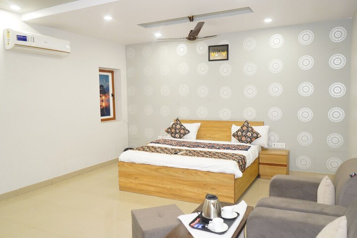 Room 12 of 31