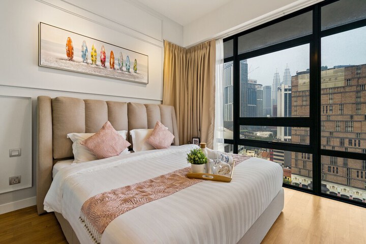 Room 48 of 216