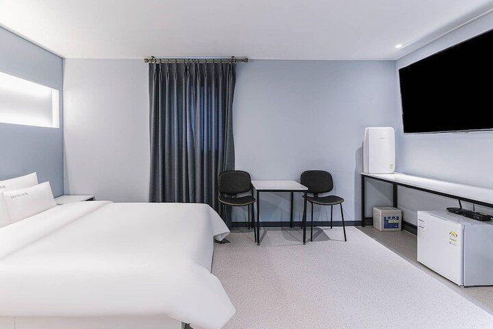 Room 18 of 78