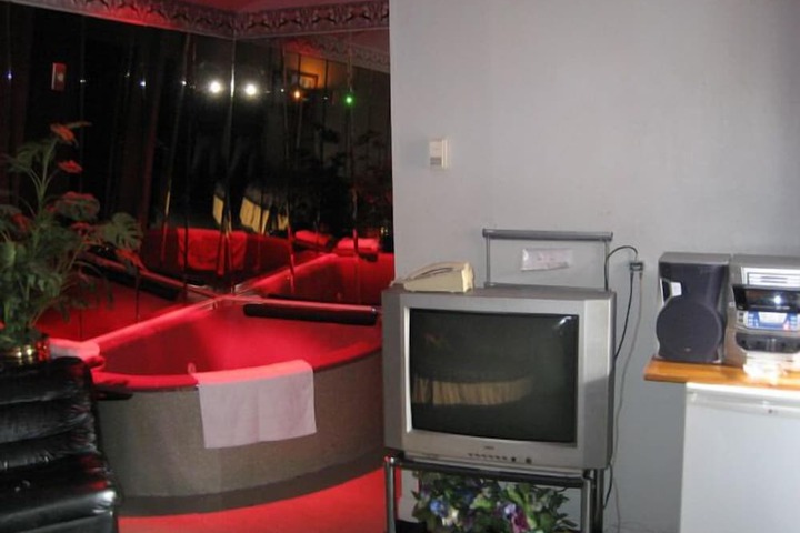 Room 40 of 53