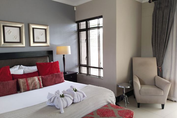 Room 3 of 15