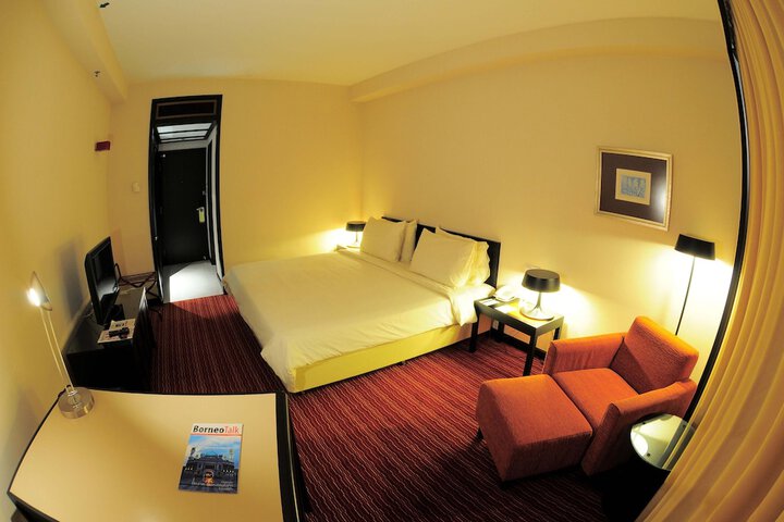 Room 6 of 20
