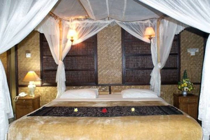 Room 4 of 75