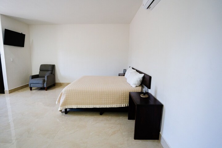 Room 57 of 211