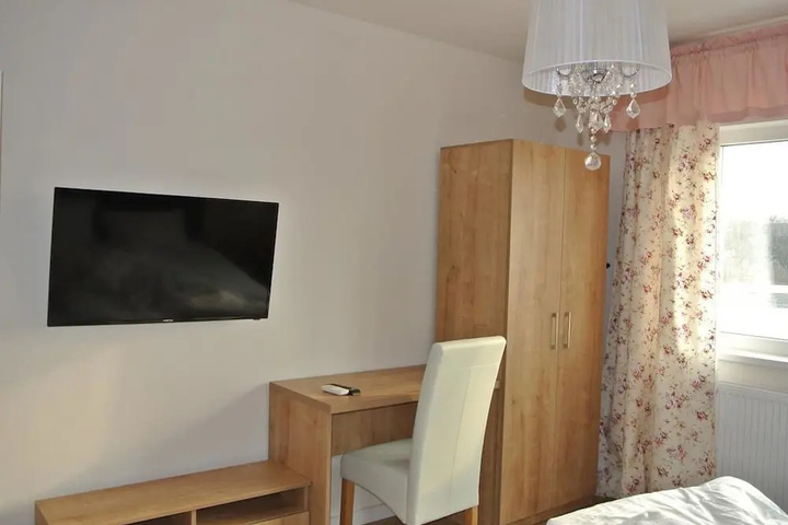 Room 3 of 12