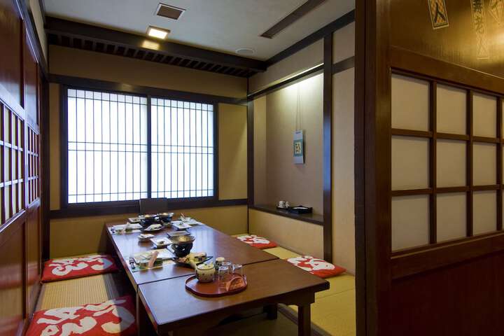 Dining Photos