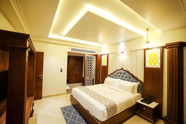 Room 32 of 70