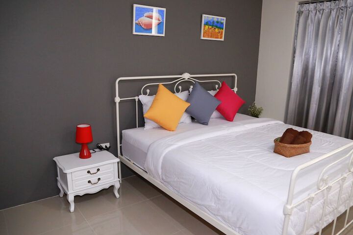 Room 13 of 94