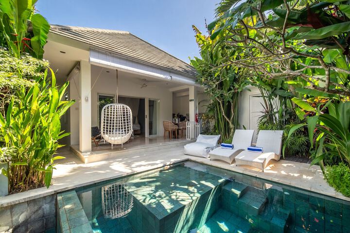 Pool 19 of 29