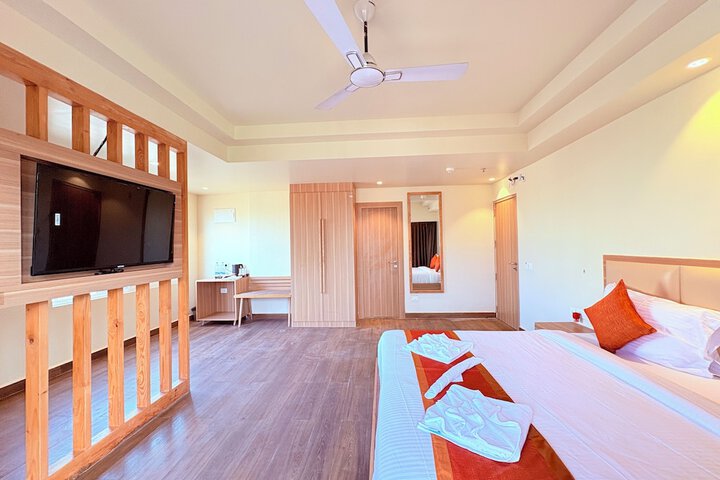 Room 19 of 73