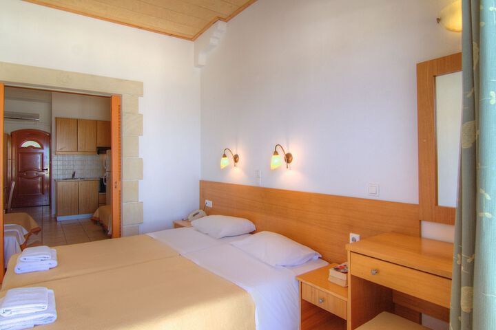 Room 5 of 91