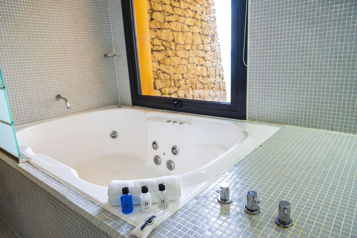 Bath Interior