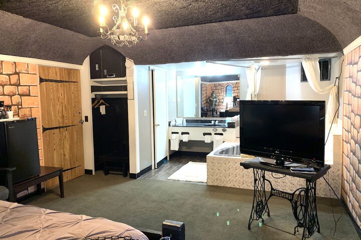 2 Queen Beds (11 of 99)