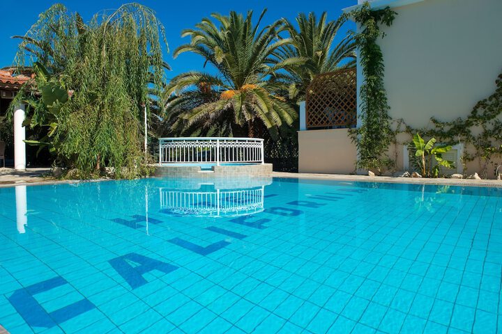Pool Hotel