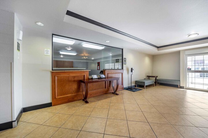 Hotel Interior 2 of 40