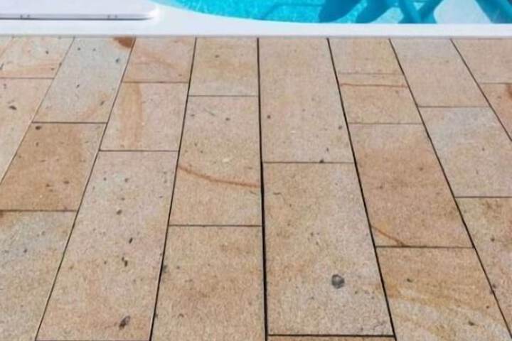 Pool 11 of 15