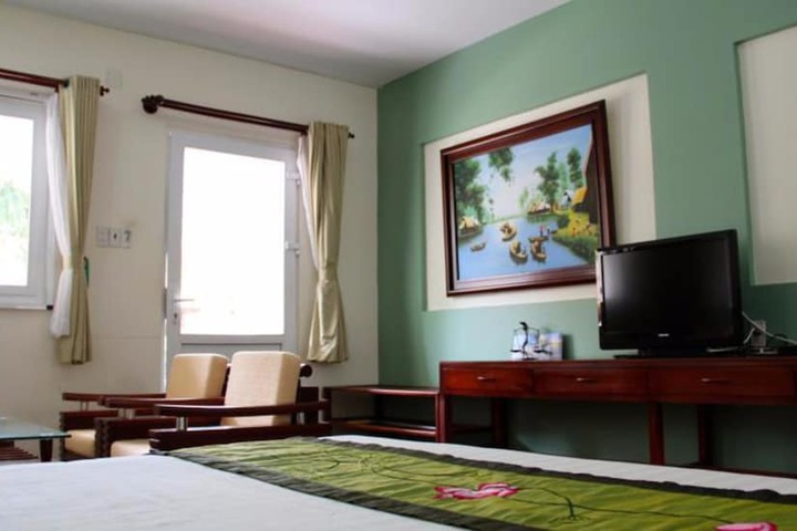 Room 7 of 42