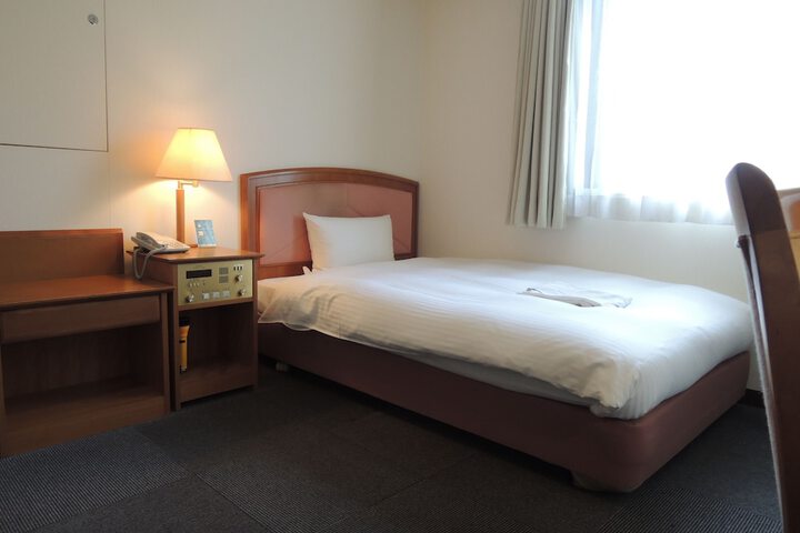 Room 8 of 39