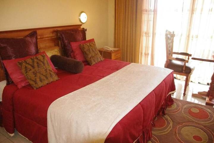 Room 8 of 22