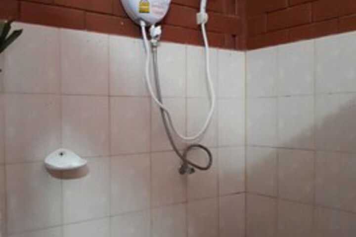 Room 2 of 16