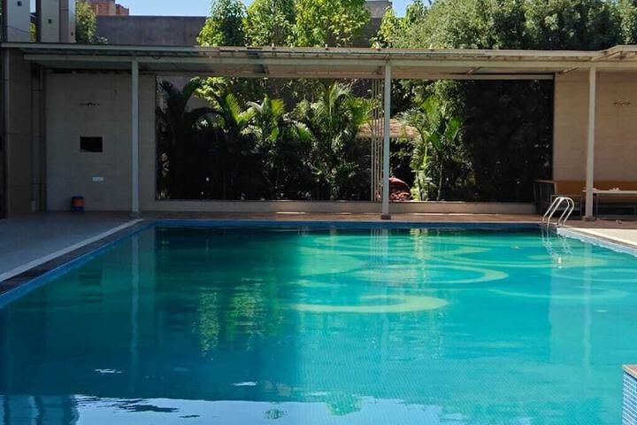 Pool 36 of 60