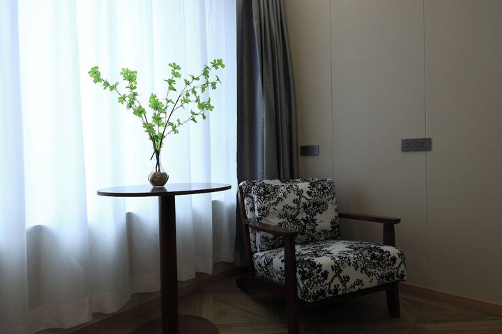 Room 46 of 84