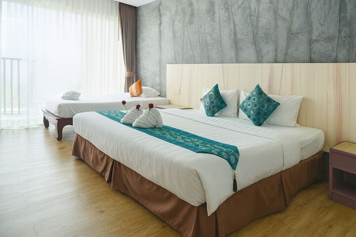Room 25 of 127