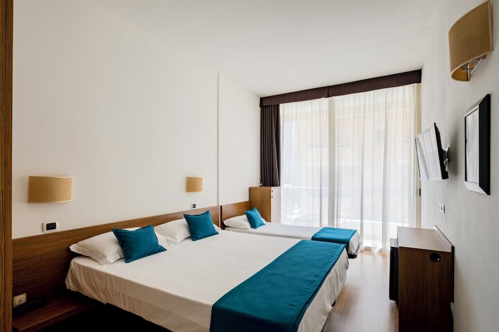 Room 22 of 60
